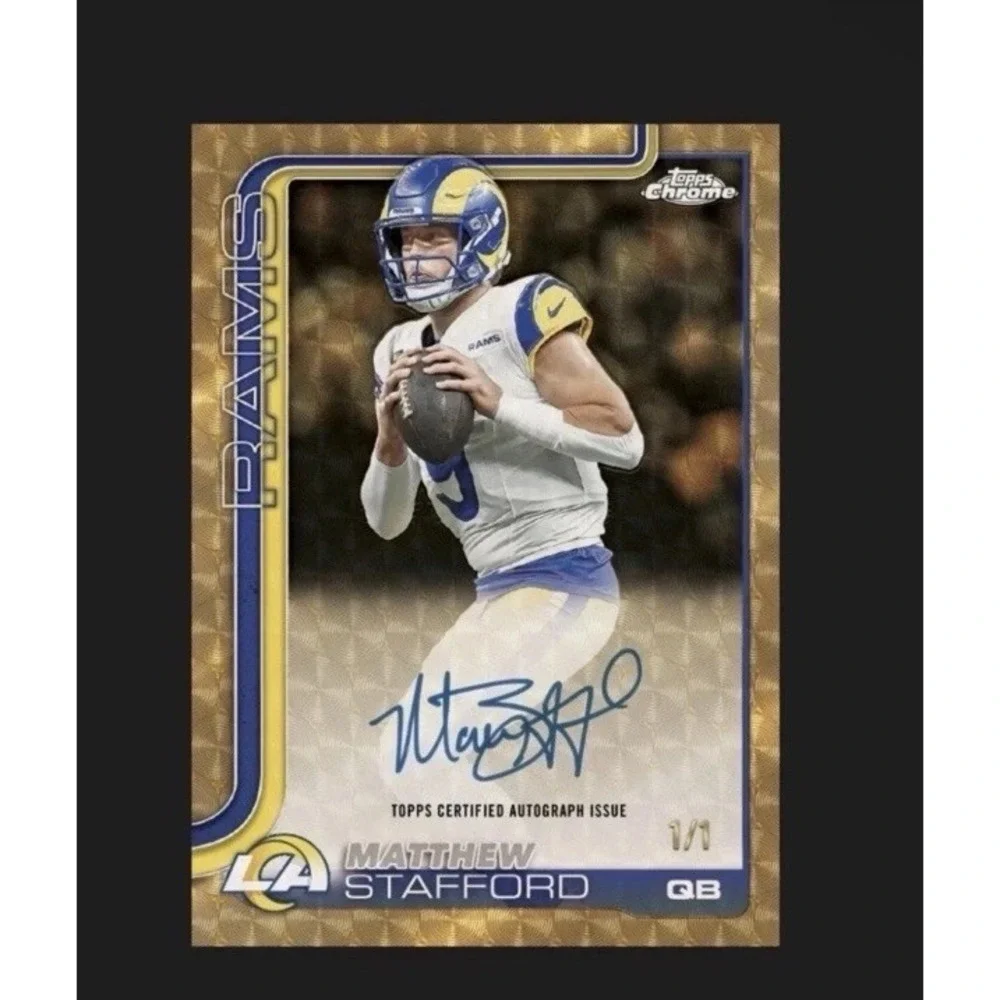 Topps Chrome Football 2025 Mega Box - IN HAND